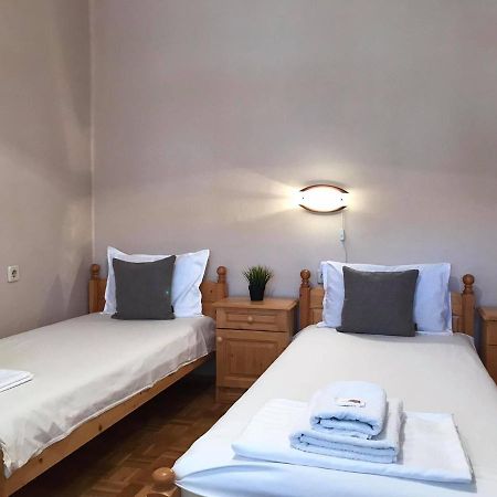 Къща За Гости Загорски Hotel Kalofer Exterior foto